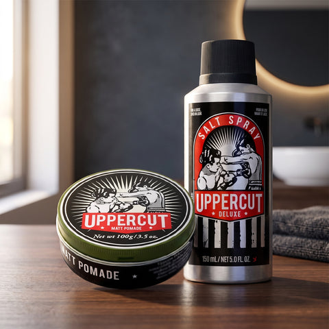 Coffret volume Uppercut, le set complet sur un plan en bois